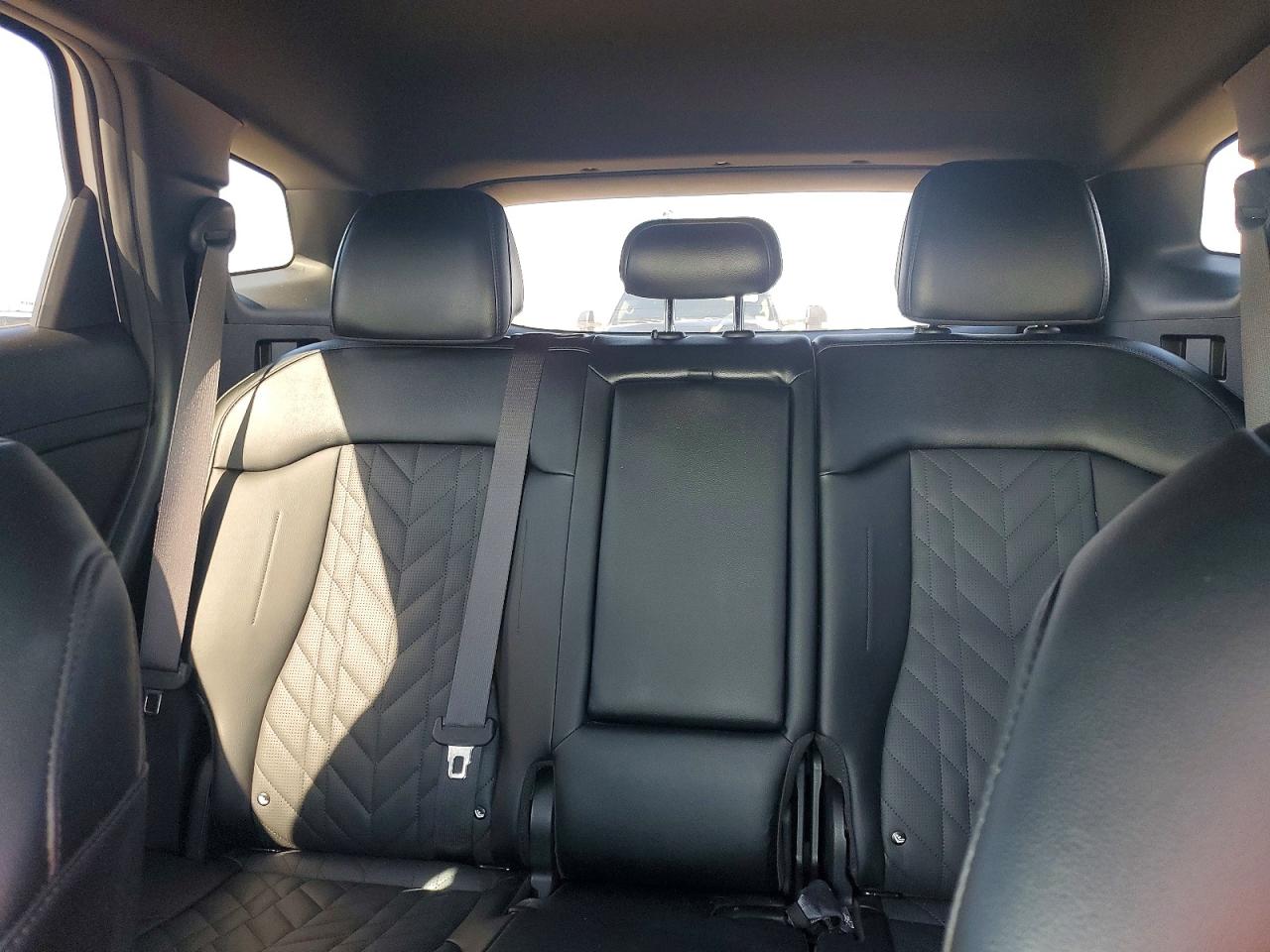 2025 KIA SPORTAGE X LINE photo 19