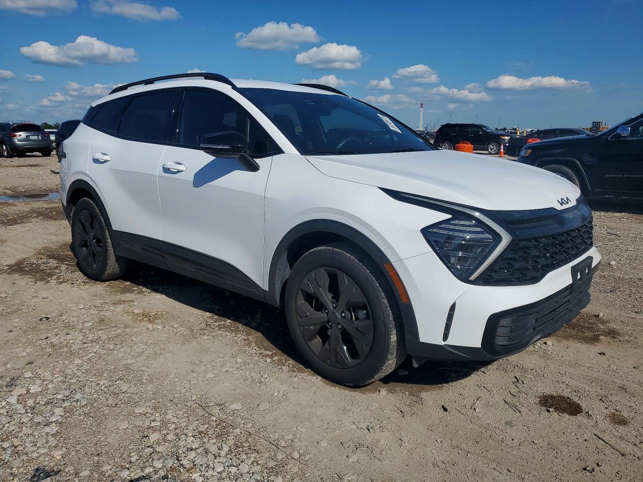 2025 KIA SPORTAGE X LINE photo 7