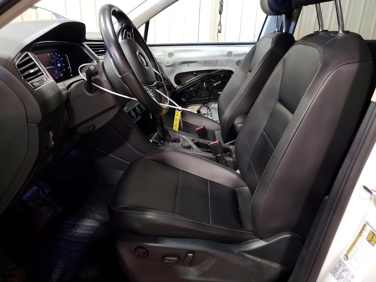 2020 VOLKSWAGEN TIGUAN SE photo 13