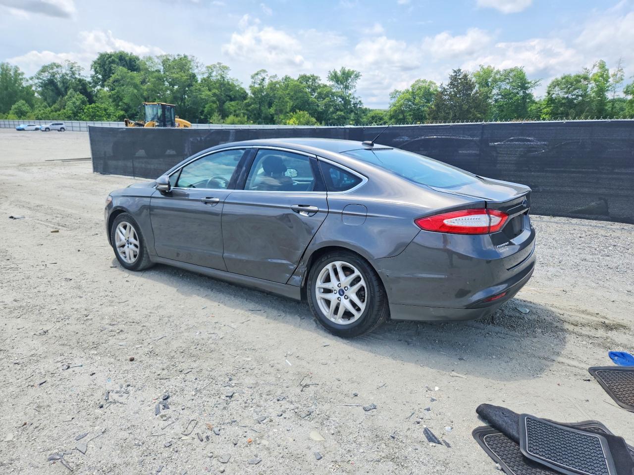 2016 FORD FUSION SE photo 4