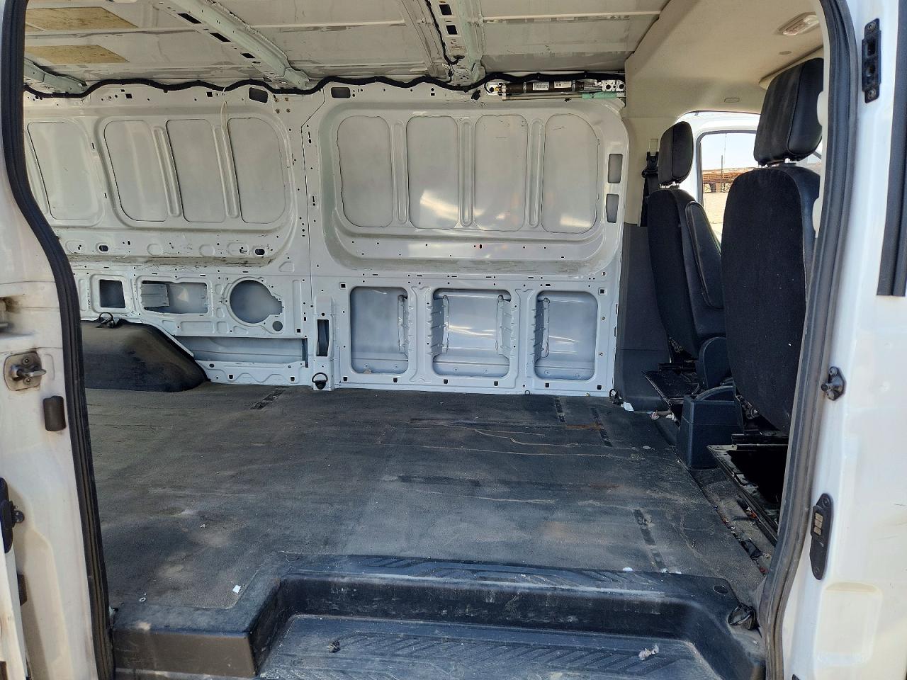 2020 FORD TRANSIT T-250 photo 31