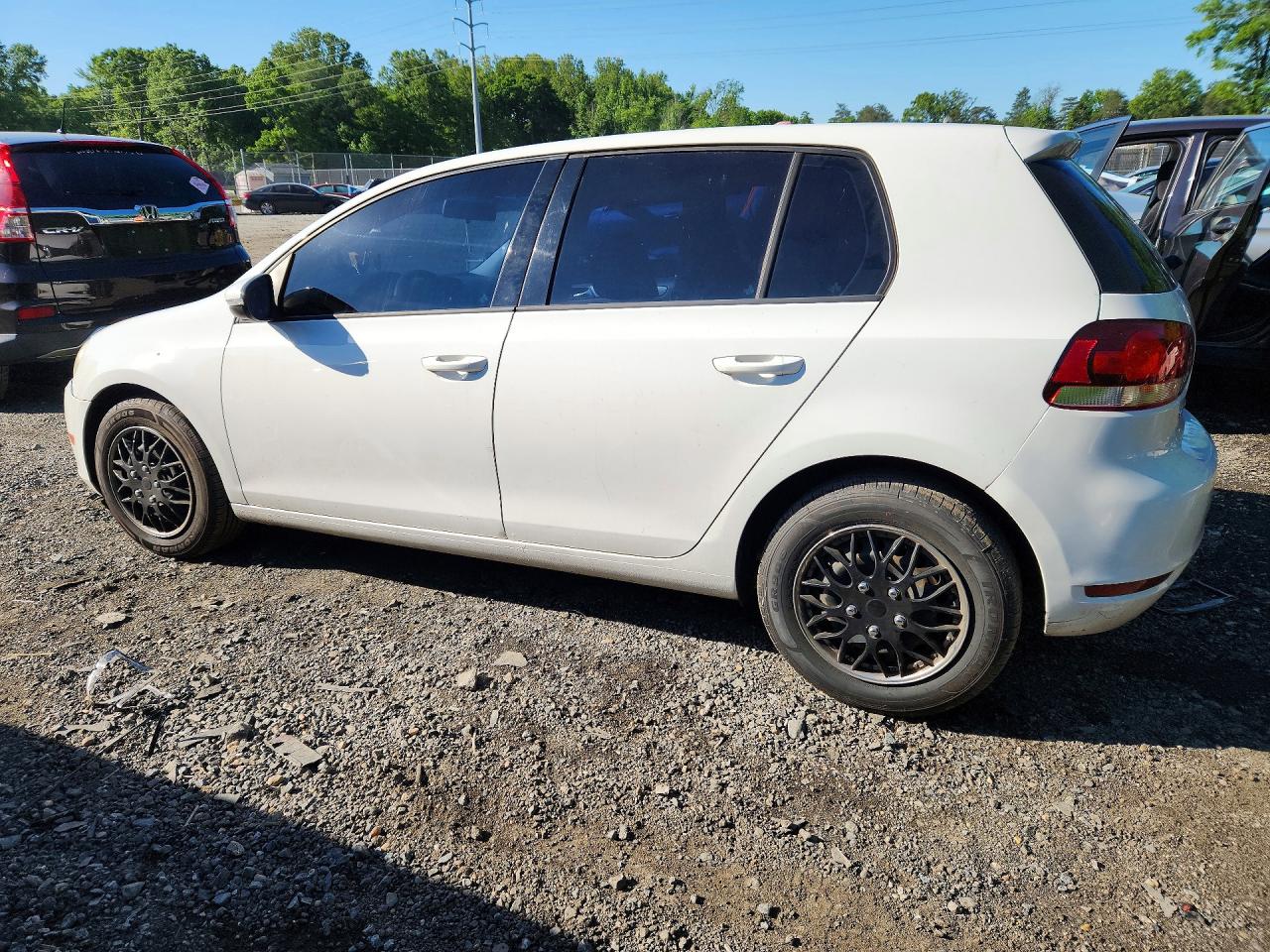2010 VOLKSWAGEN GOLF photo 3