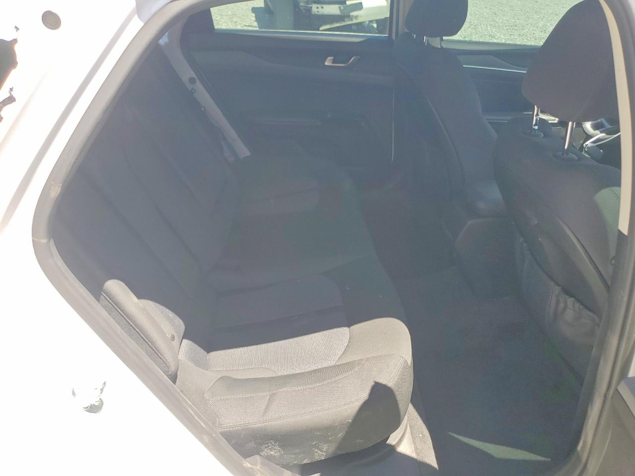 2023 KIA K5 LXS photo 19