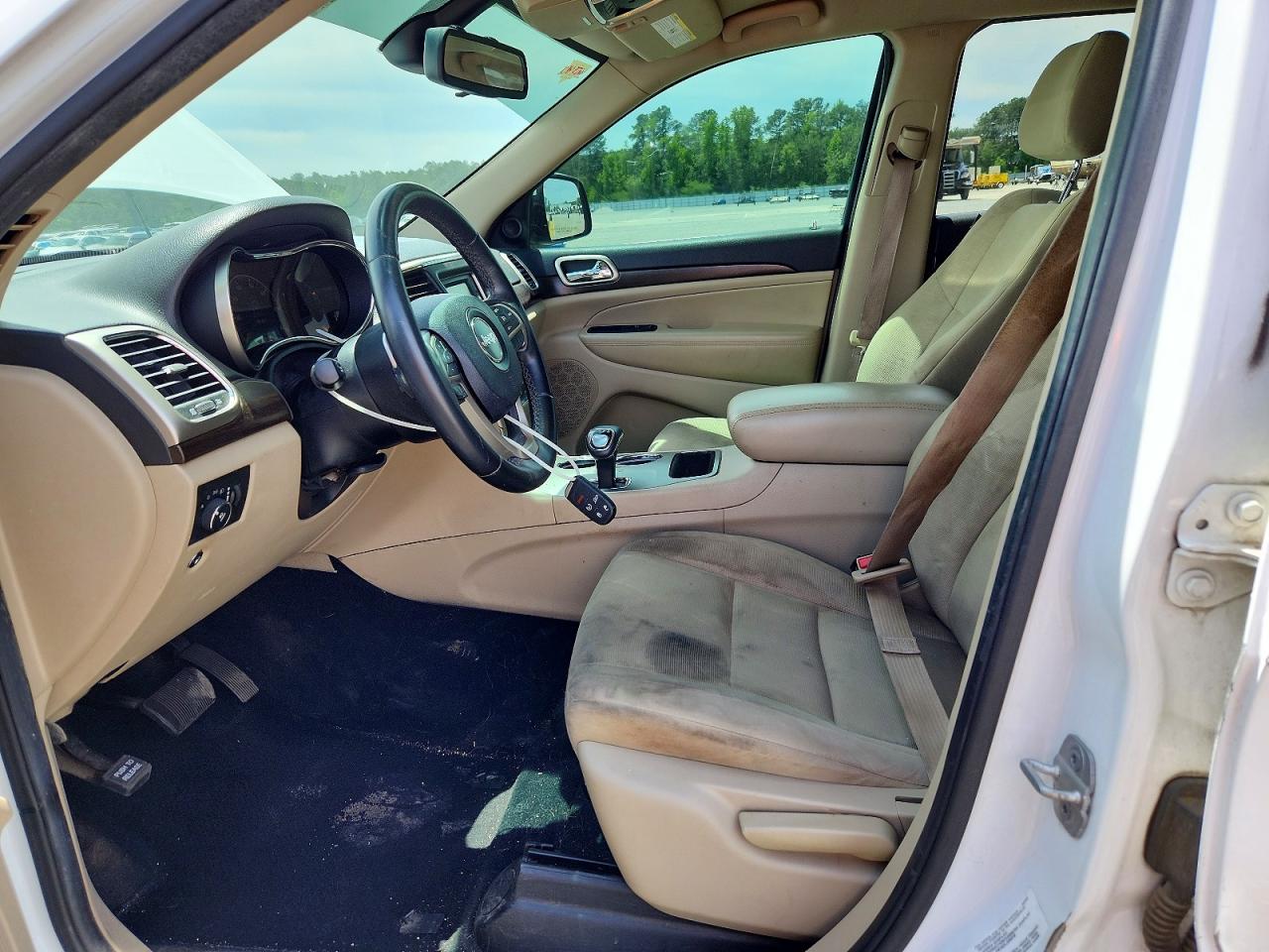 2014 JEEP GRAND CHEROKEE LAREDO photo 13