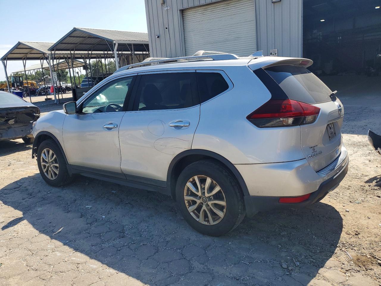 2019 NISSAN ROGUE S photo 4