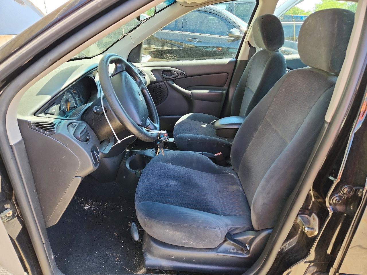 2000 FORD FOCUS SE photo 18