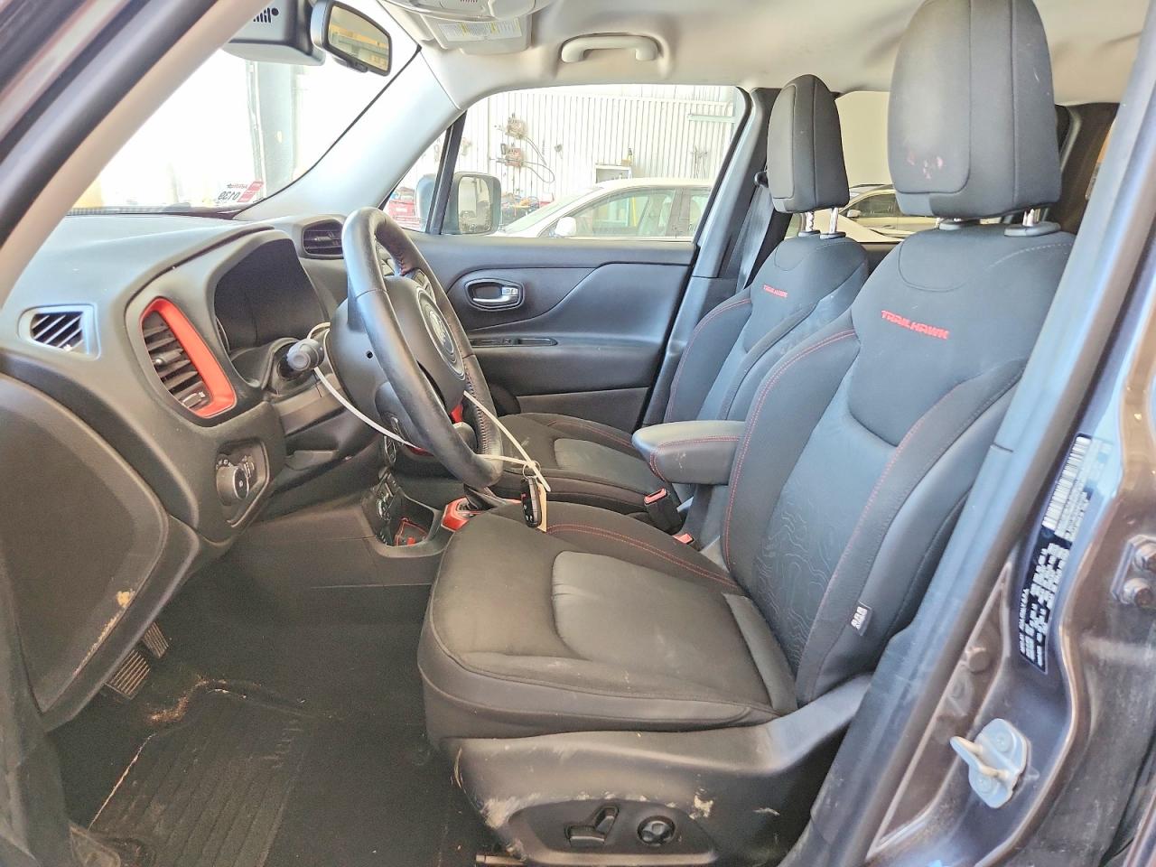 2017 JEEP RENEGADE TRAILHAWK photo 13