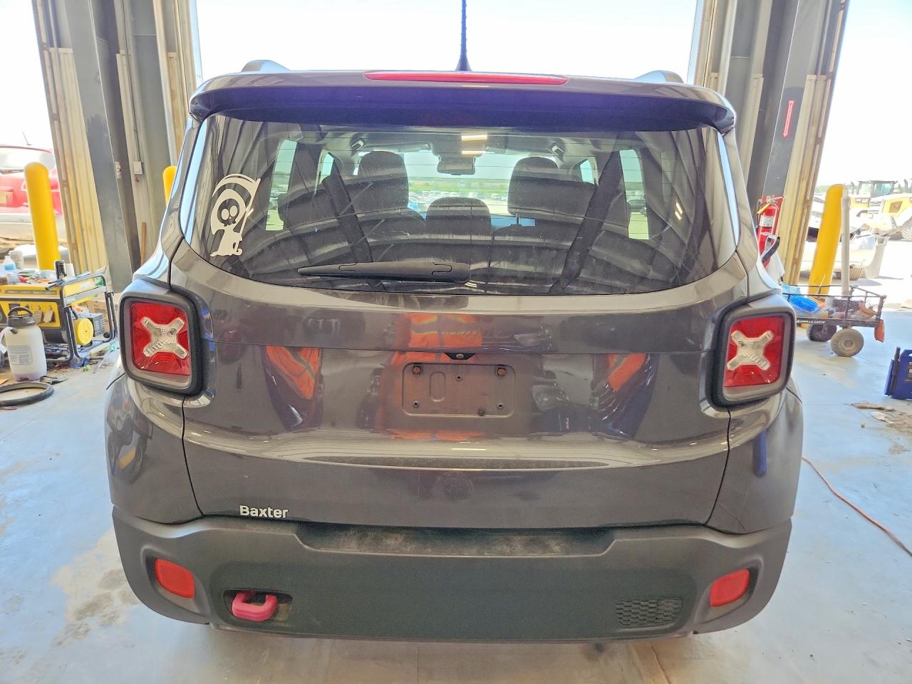 2017 JEEP RENEGADE TRAILHAWK photo 11