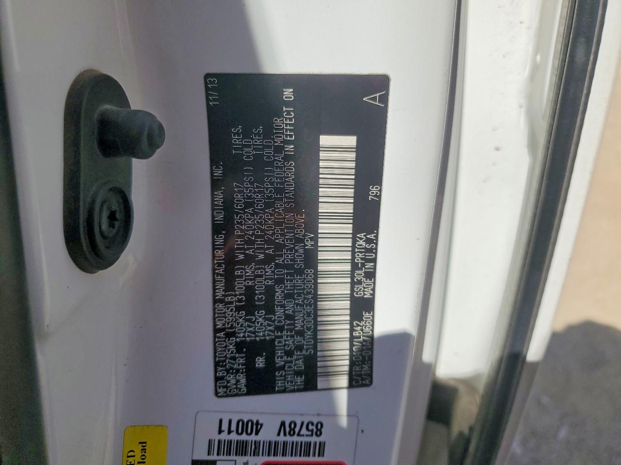 2014 TOYOTA SIENNA XLE 8-PASSENGER photo 25