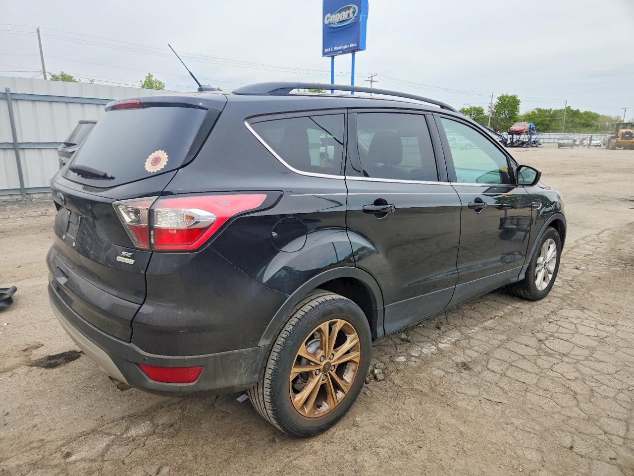 2017 FORD ESCAPE SE photo 3