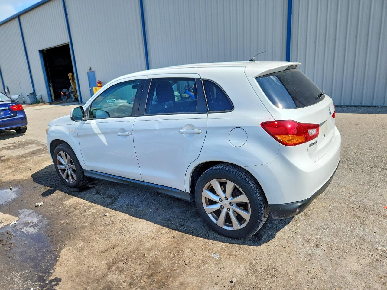 2013 MITSUBISHI OUTLANDER SPORT ES photo 3