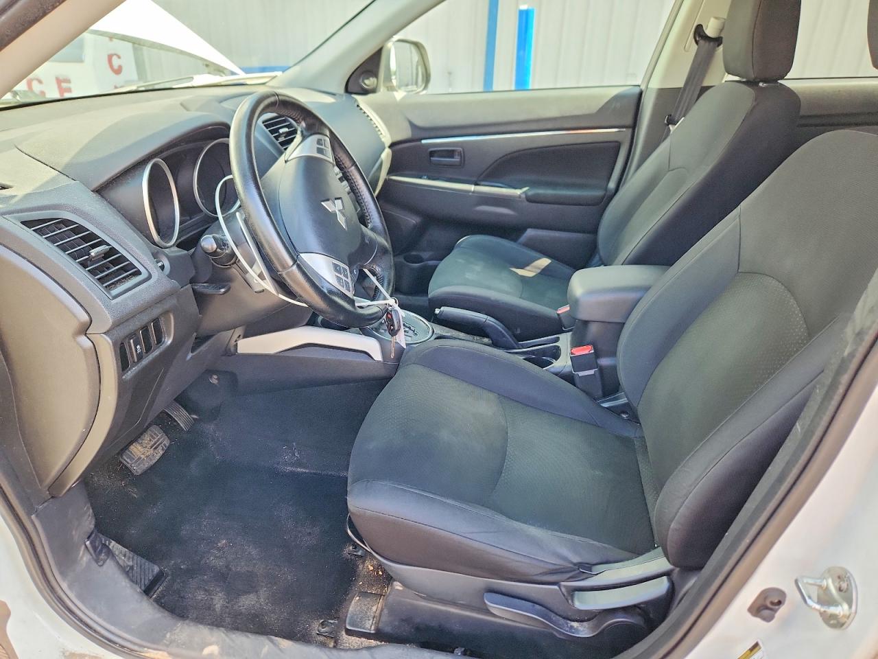 2013 MITSUBISHI OUTLANDER SPORT ES photo 13