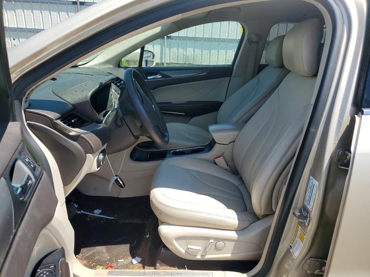 2017 LINCOLN MKC PREMIERE photo 13