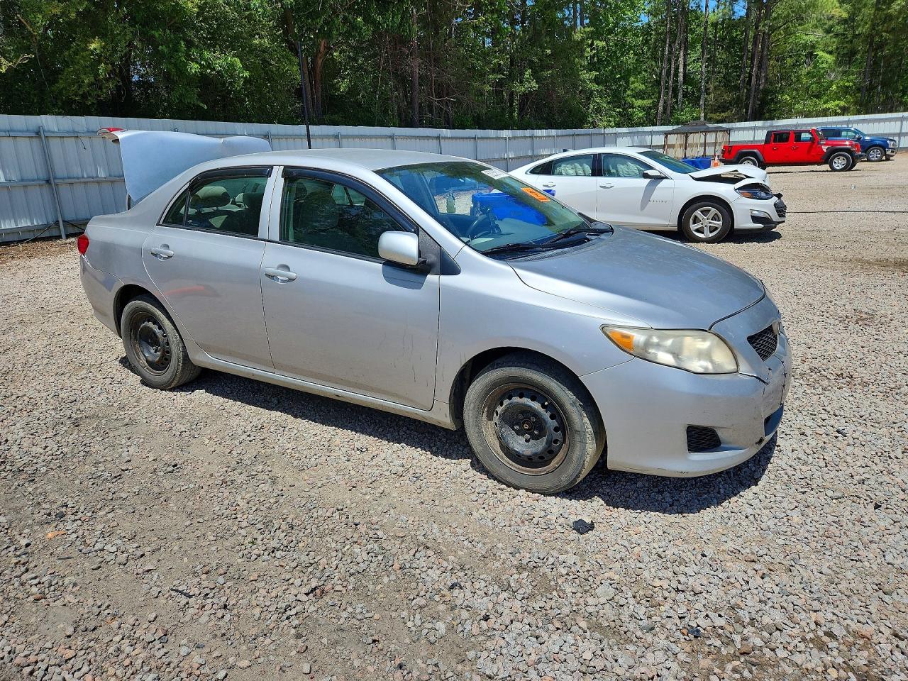 2010 TOYOTA COROLLA LE photo 4