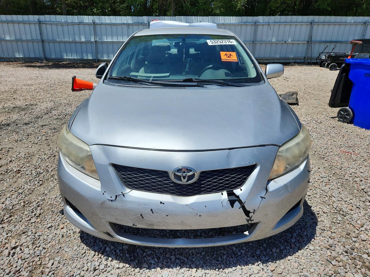 2010 TOYOTA COROLLA LE photo 5