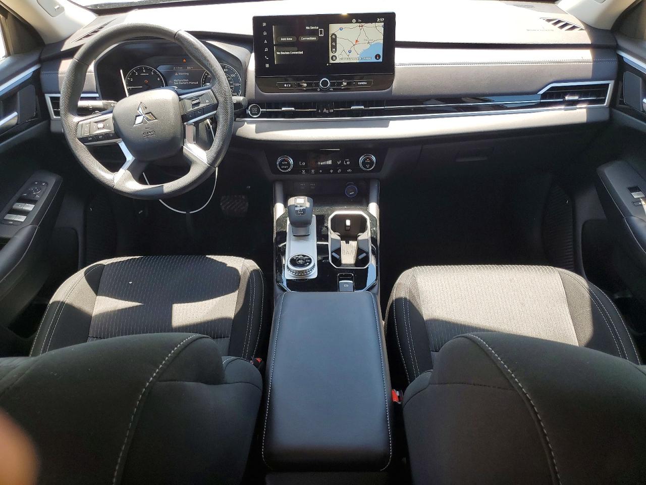 2025 MITSUBISHI OUTLANDER ES photo 15