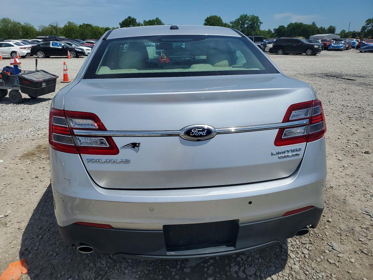 2016 FORD TAURUS LIMITED photo 16