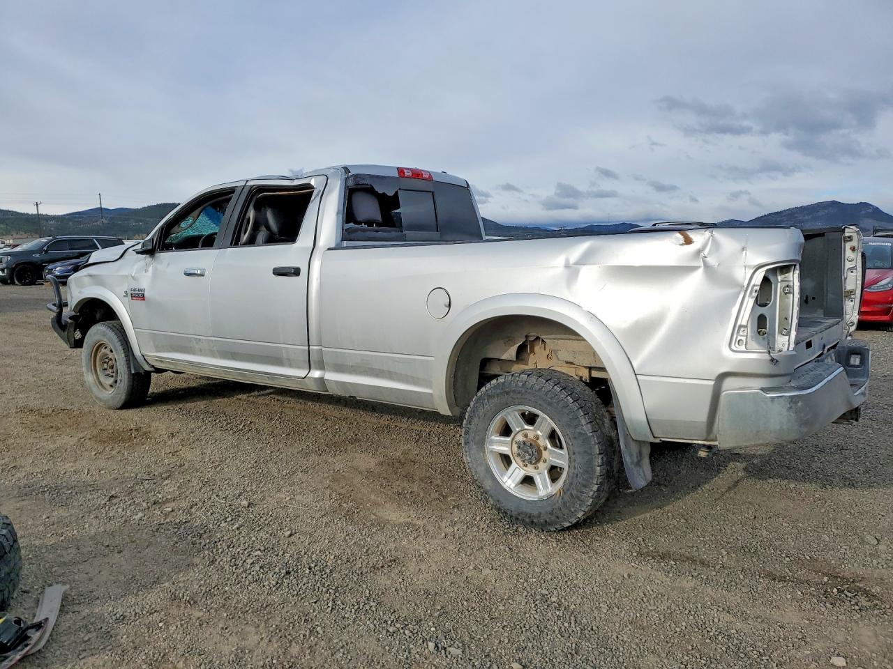 2012 DODGE RAM 3500 LARAMIE photo 2