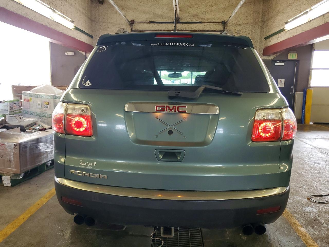 2009 GMC ACADIA SLE photo 6