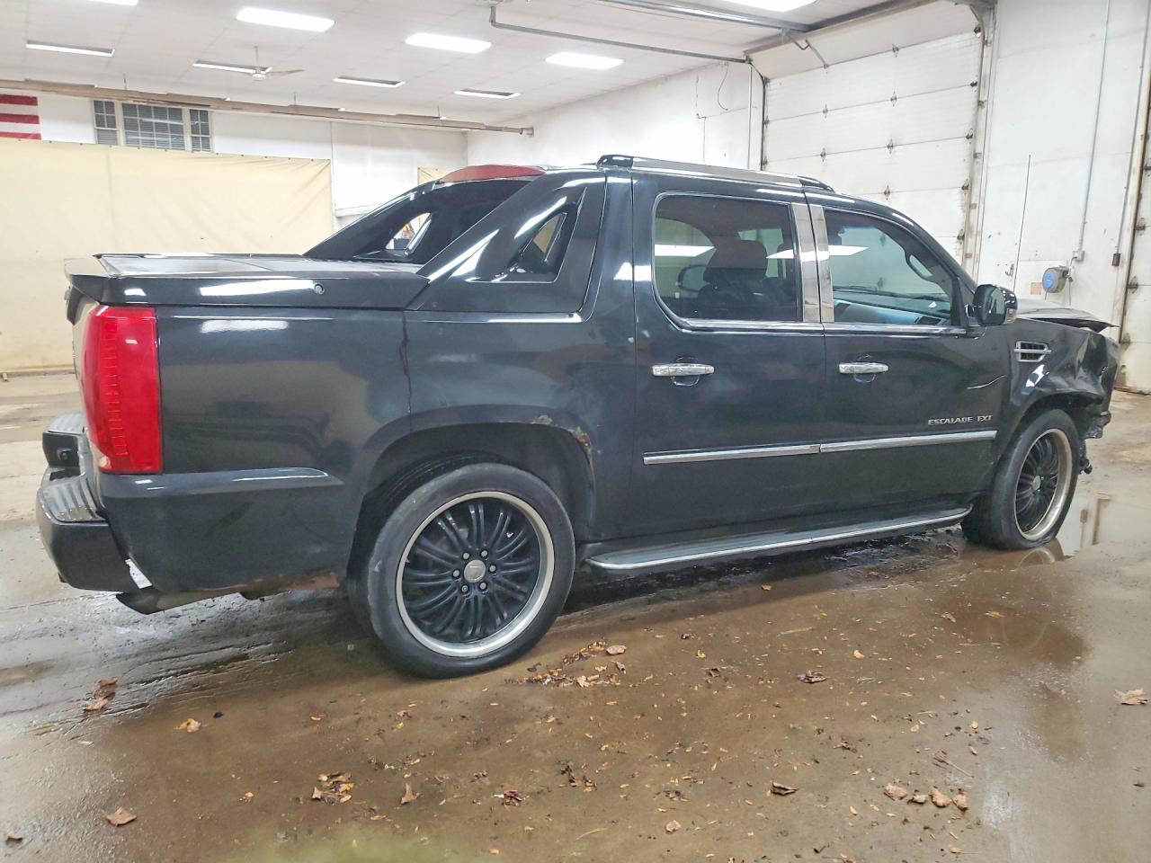 2007 CADILLAC ESCALADE EXT photo 3