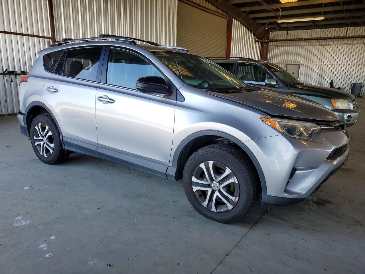 2017 TOYOTA RAV4 LE photo 10