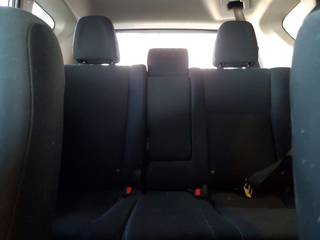 2017 TOYOTA RAV4 LE photo 28