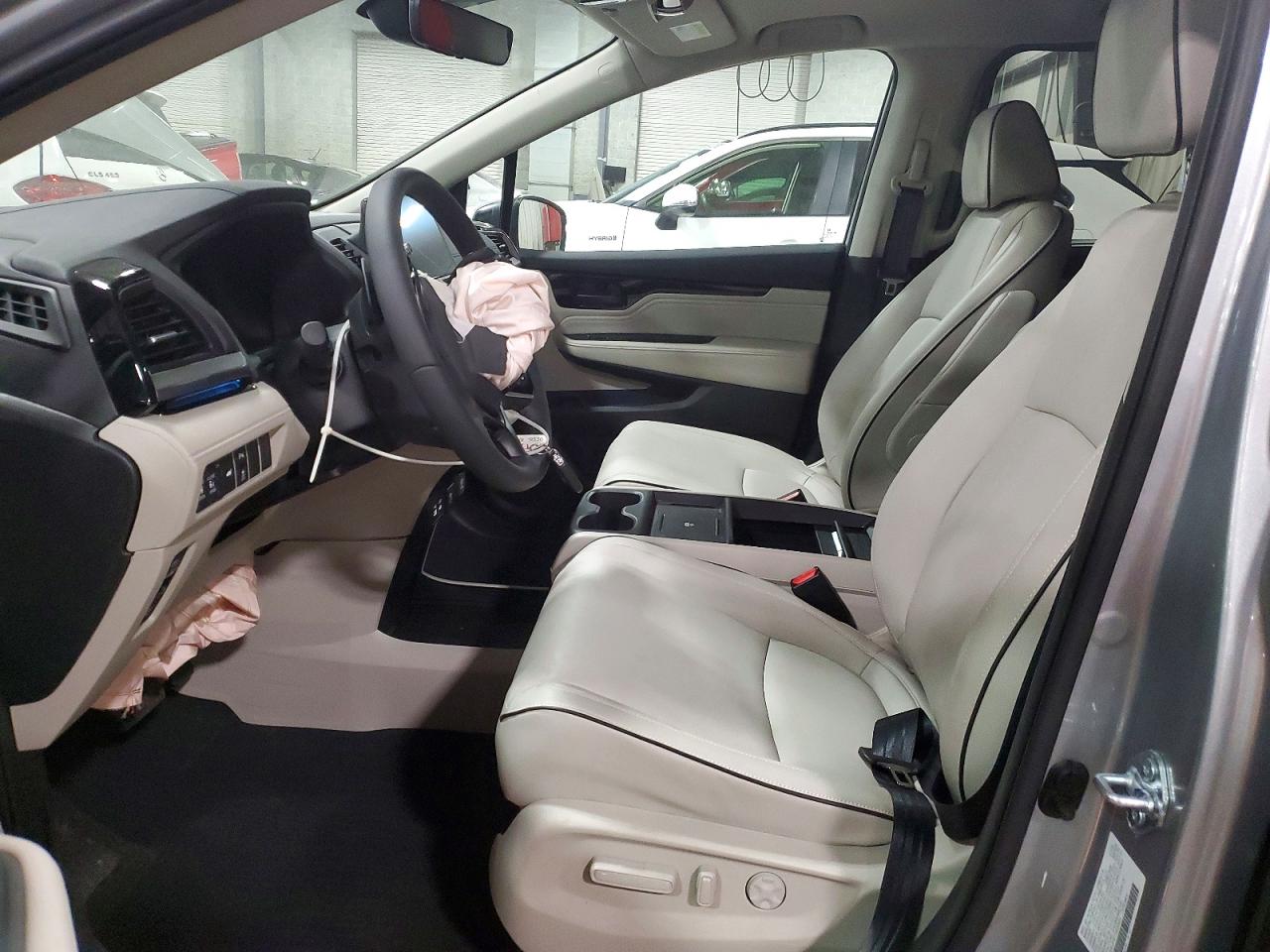 2026 HONDA ODYSSEY TOURING photo 13