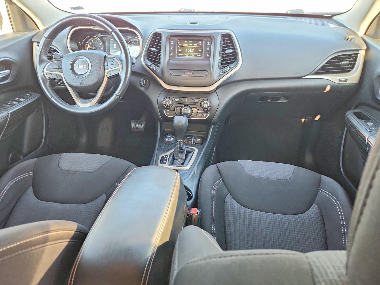 2015 JEEP CHEROKEE LATITUDE photo 15
