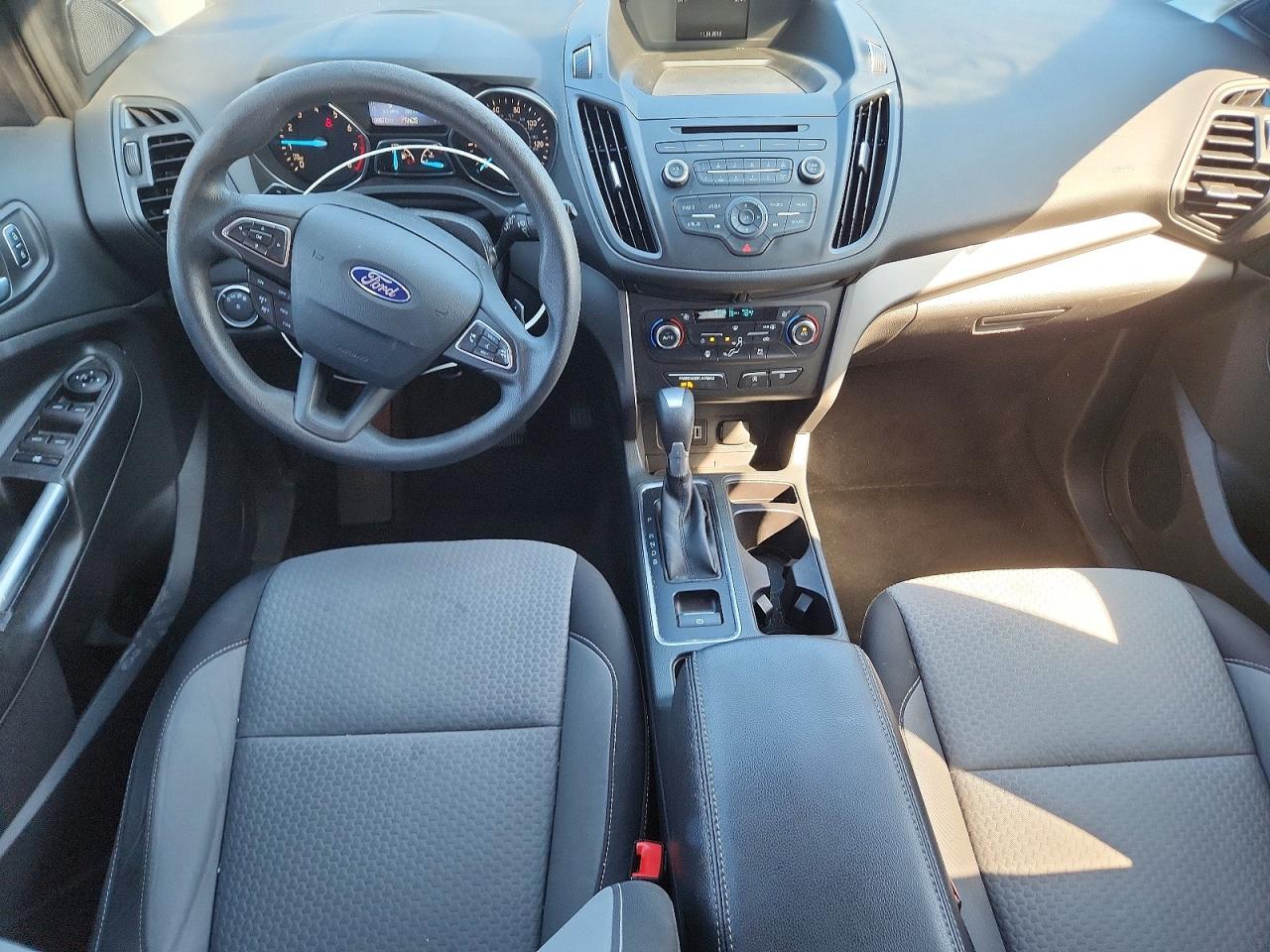 2017 FORD ESCAPE SE photo 15