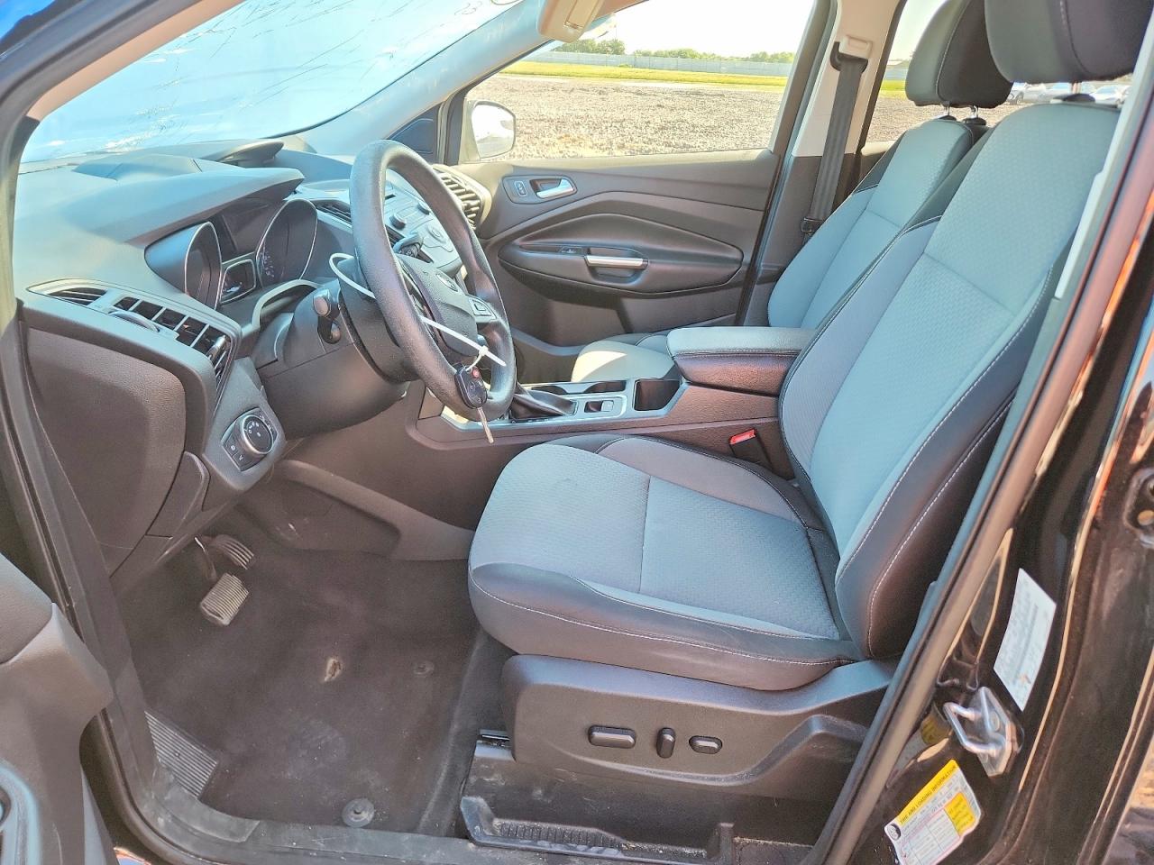 2017 FORD ESCAPE SE photo 13