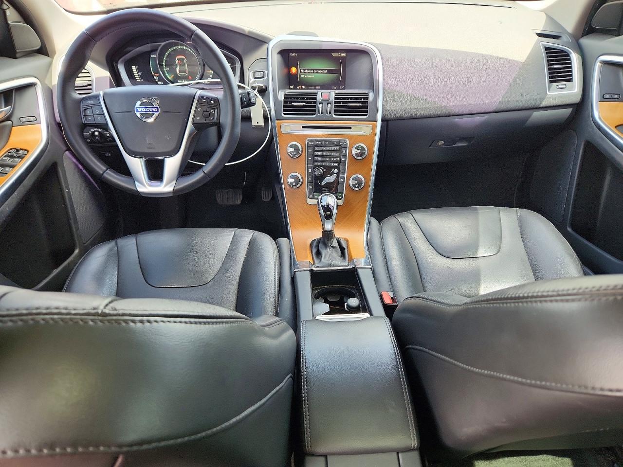 2017 VOLVO XC60 T5 INSCRIPTION photo 8