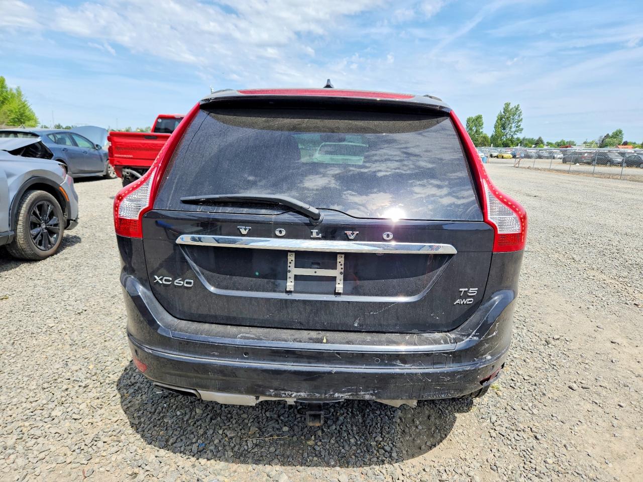 2017 VOLVO XC60 T5 INSCRIPTION photo 6