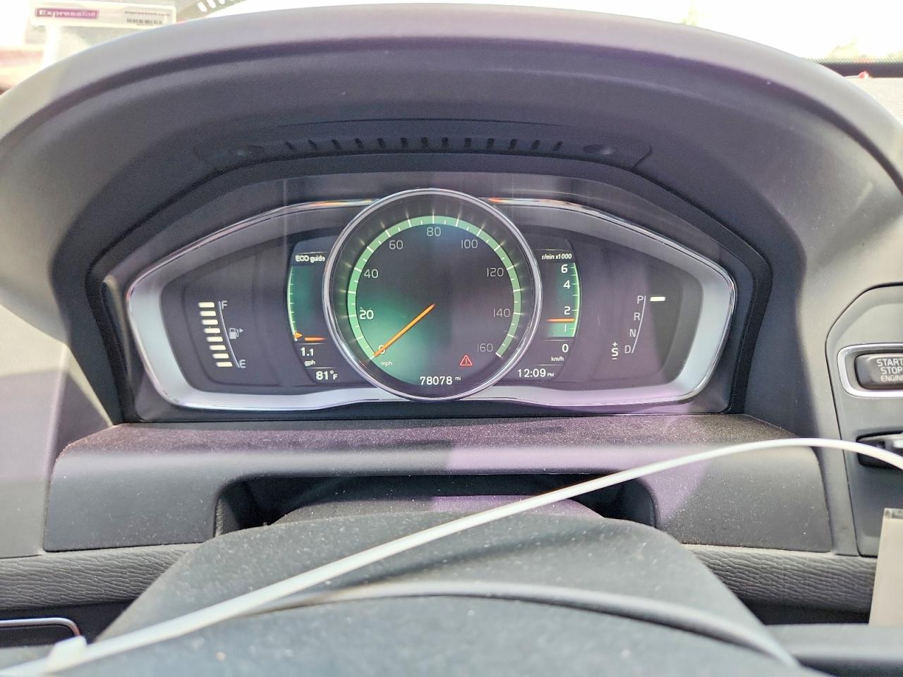 2017 VOLVO XC60 T5 INSCRIPTION photo 9
