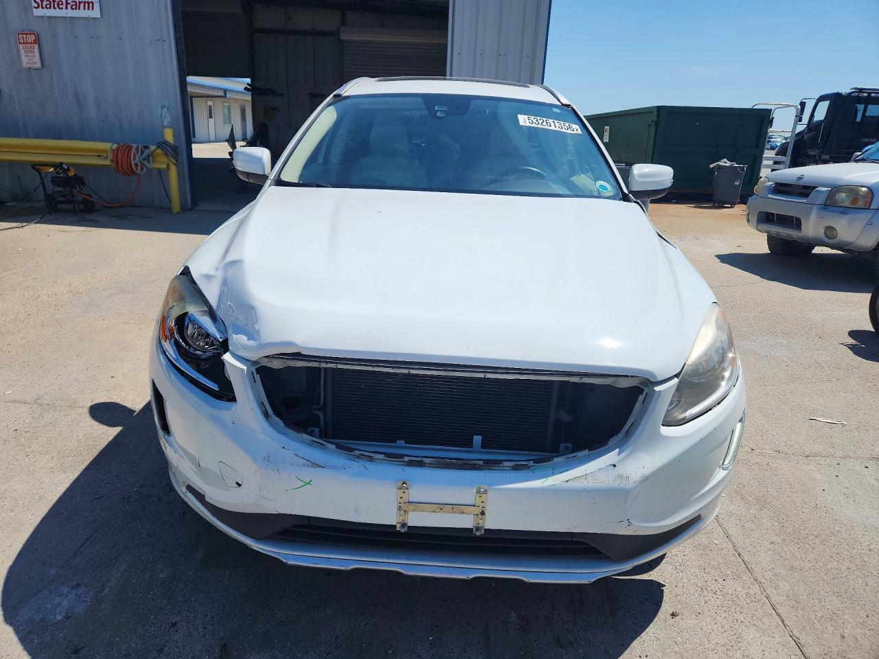 2015 VOLVO XC60 T6 PREMIER+ photo 9