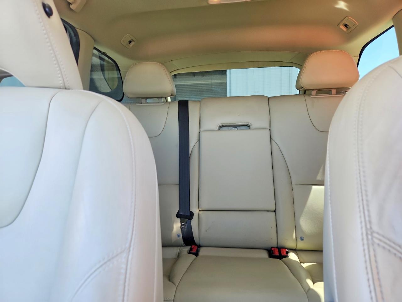 2015 VOLVO XC60 T6 PREMIER+ photo 19