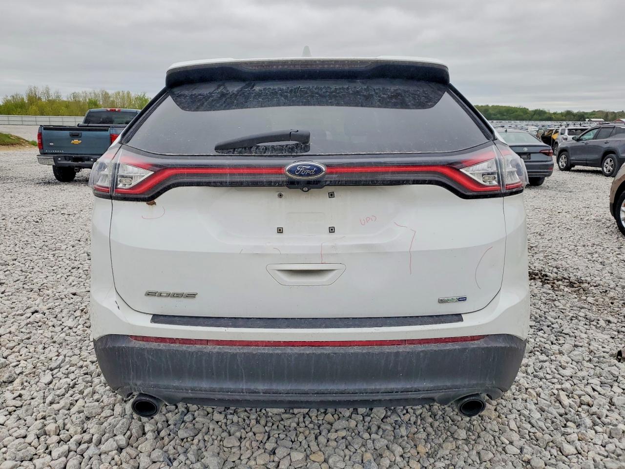 2016 FORD EDGE SE photo 6