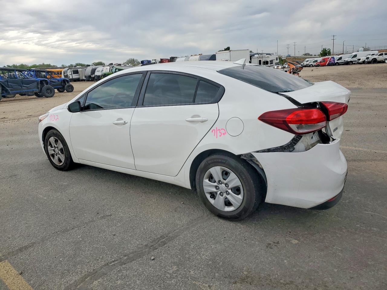 2018 KIA FORTE LX photo 4