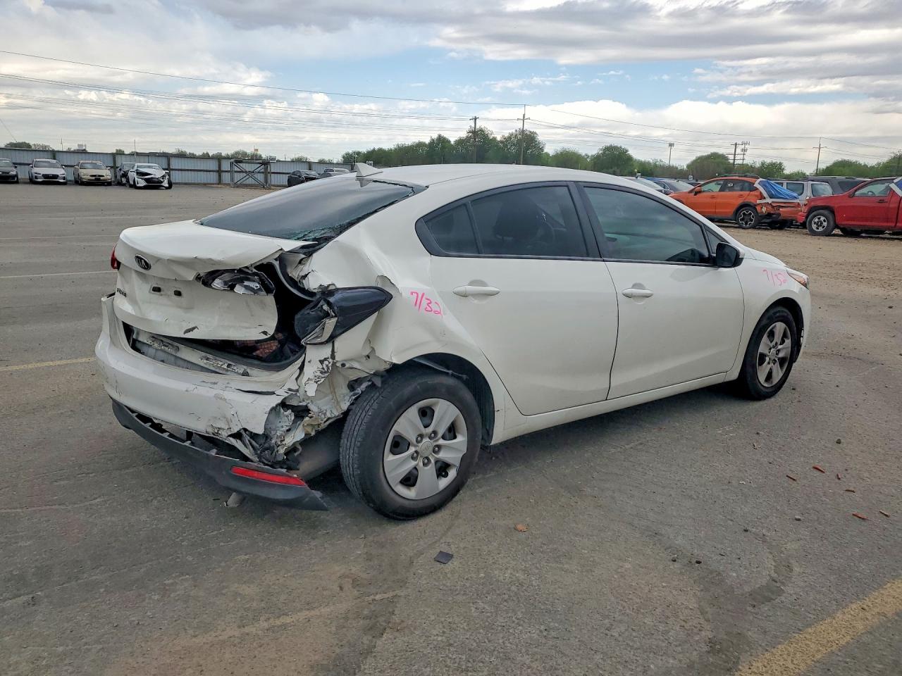 2018 KIA FORTE LX photo 7