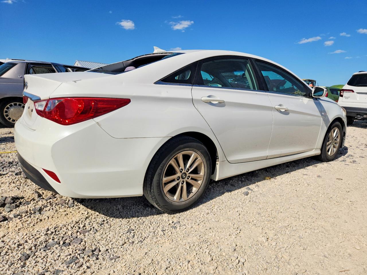 2014 HYUNDAI SONATA GLS photo 7