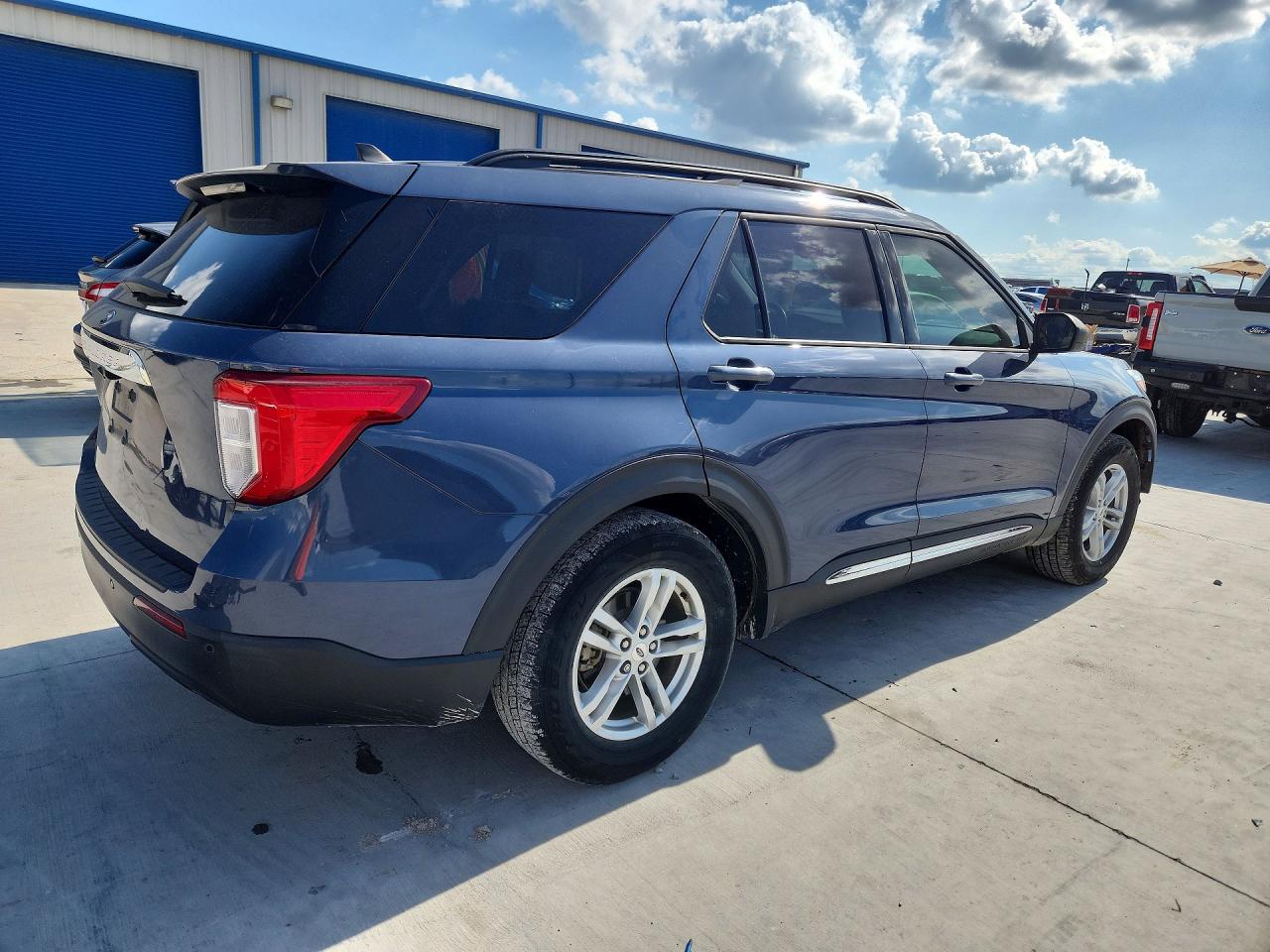 2021 FORD EXPLORER XLT photo 7