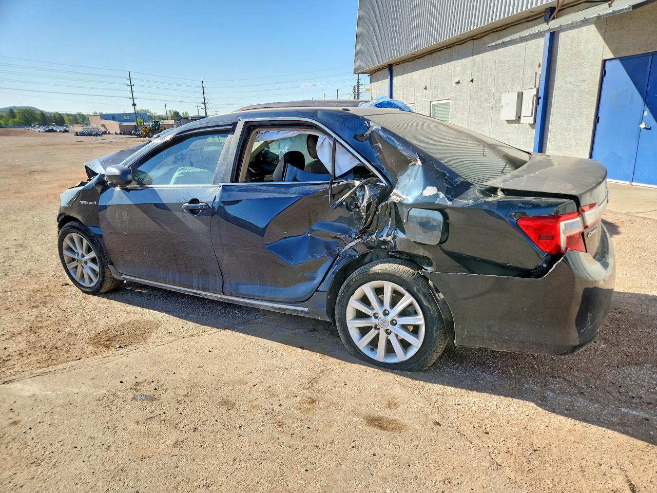2012 TOYOTA CAMRY photo 2