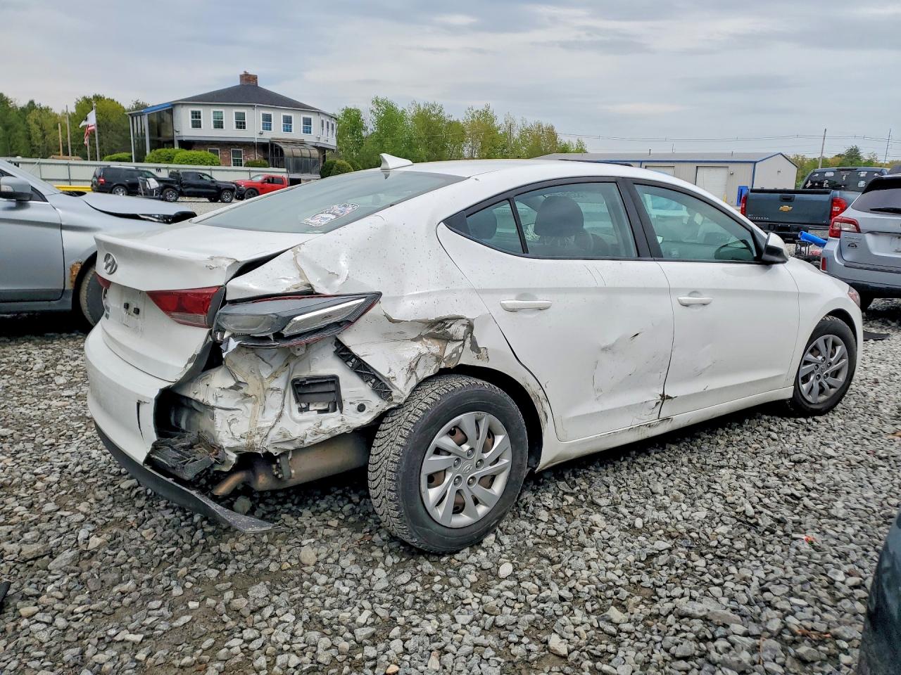 2018 HYUNDAI ELANTRA SE photo 7