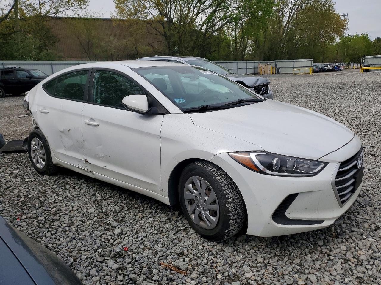 2018 HYUNDAI ELANTRA SE photo 10
