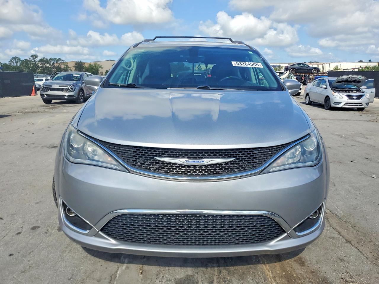 2019 CHRYSLER PACIFICA TOURING L photo 13