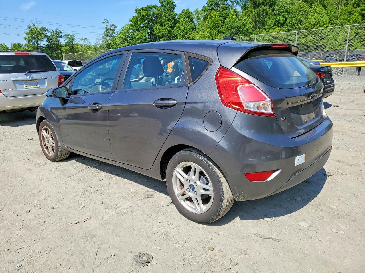 2019 FORD FIESTA SE photo 4