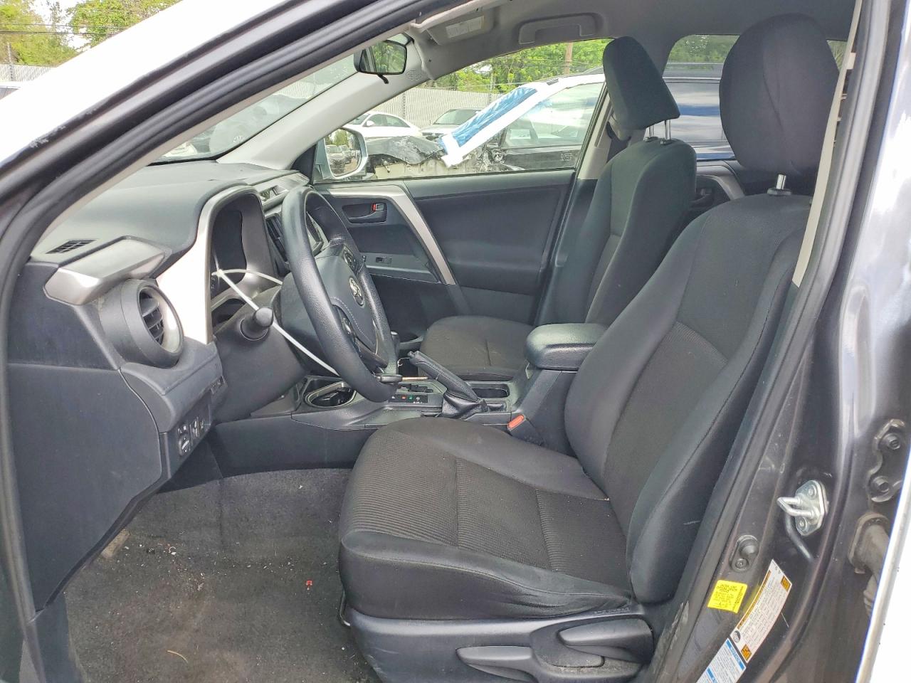2018 TOYOTA RAV4 photo 13