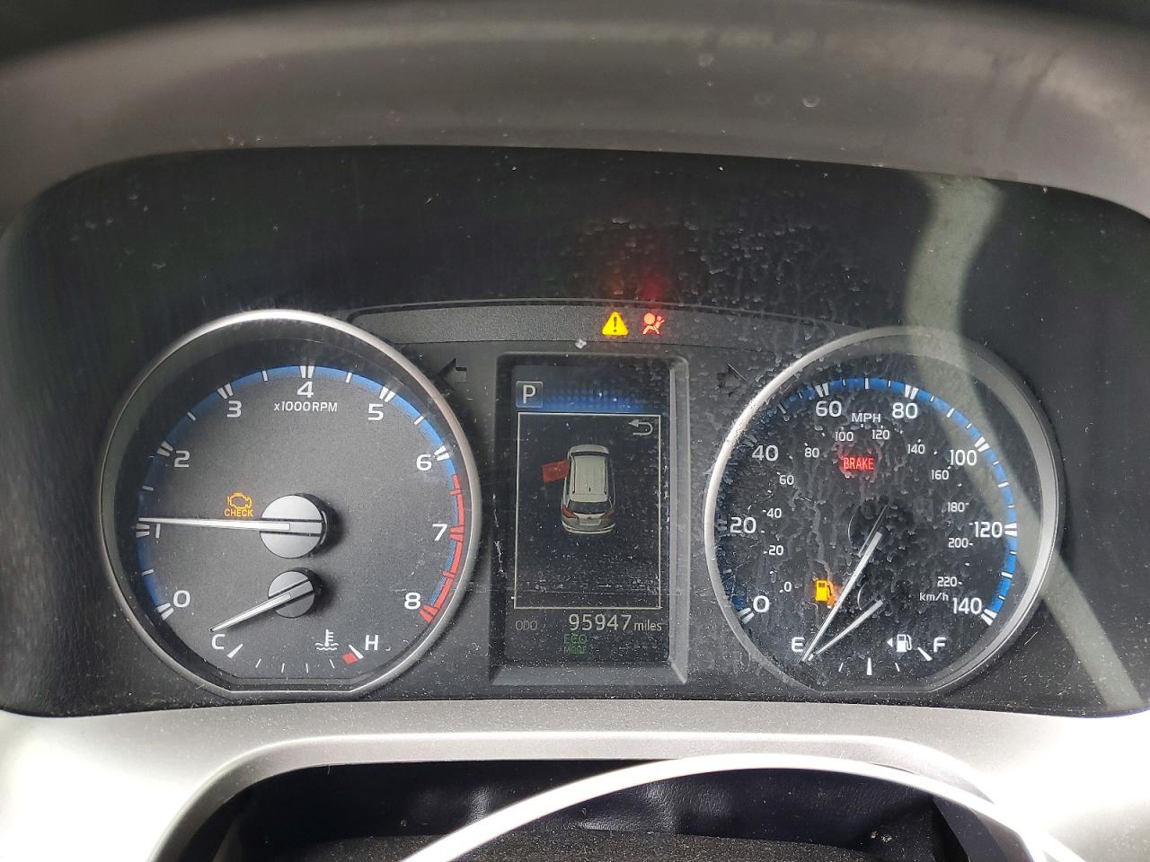 2018 TOYOTA RAV4 photo 17