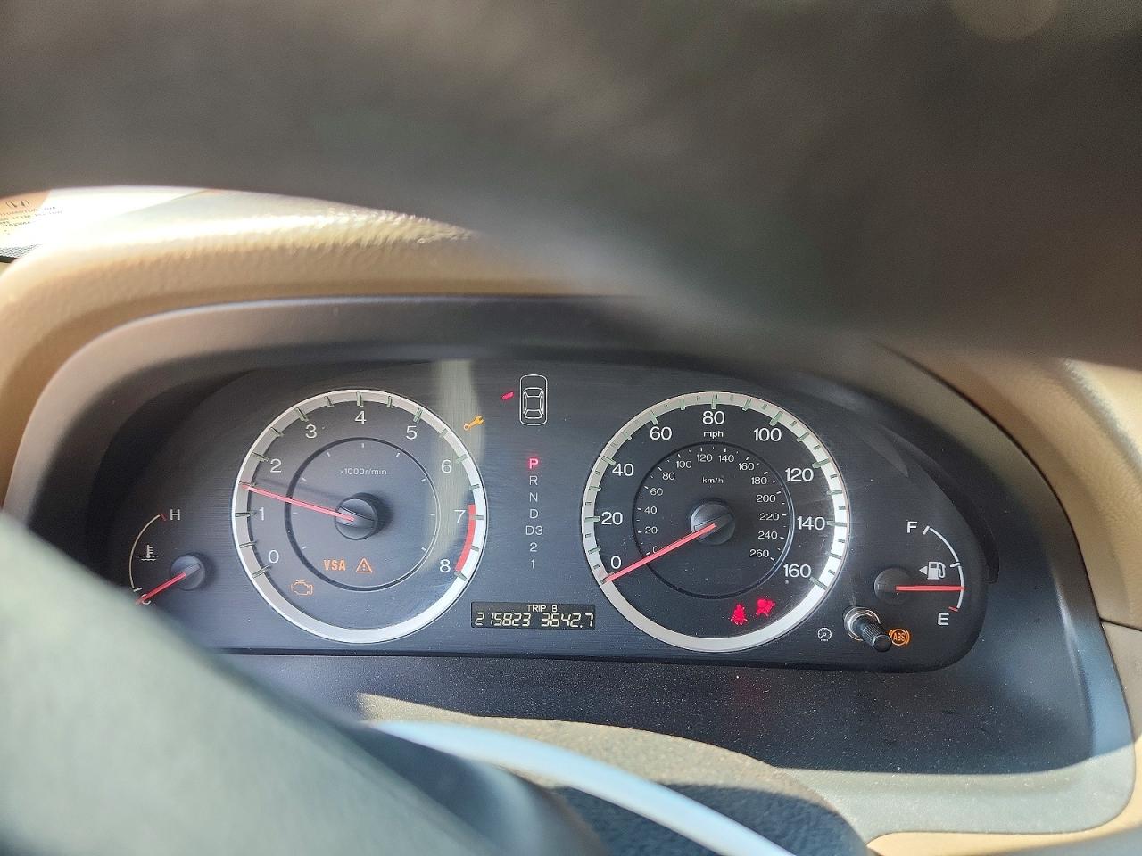 2010 HONDA ACCORD LX photo 17