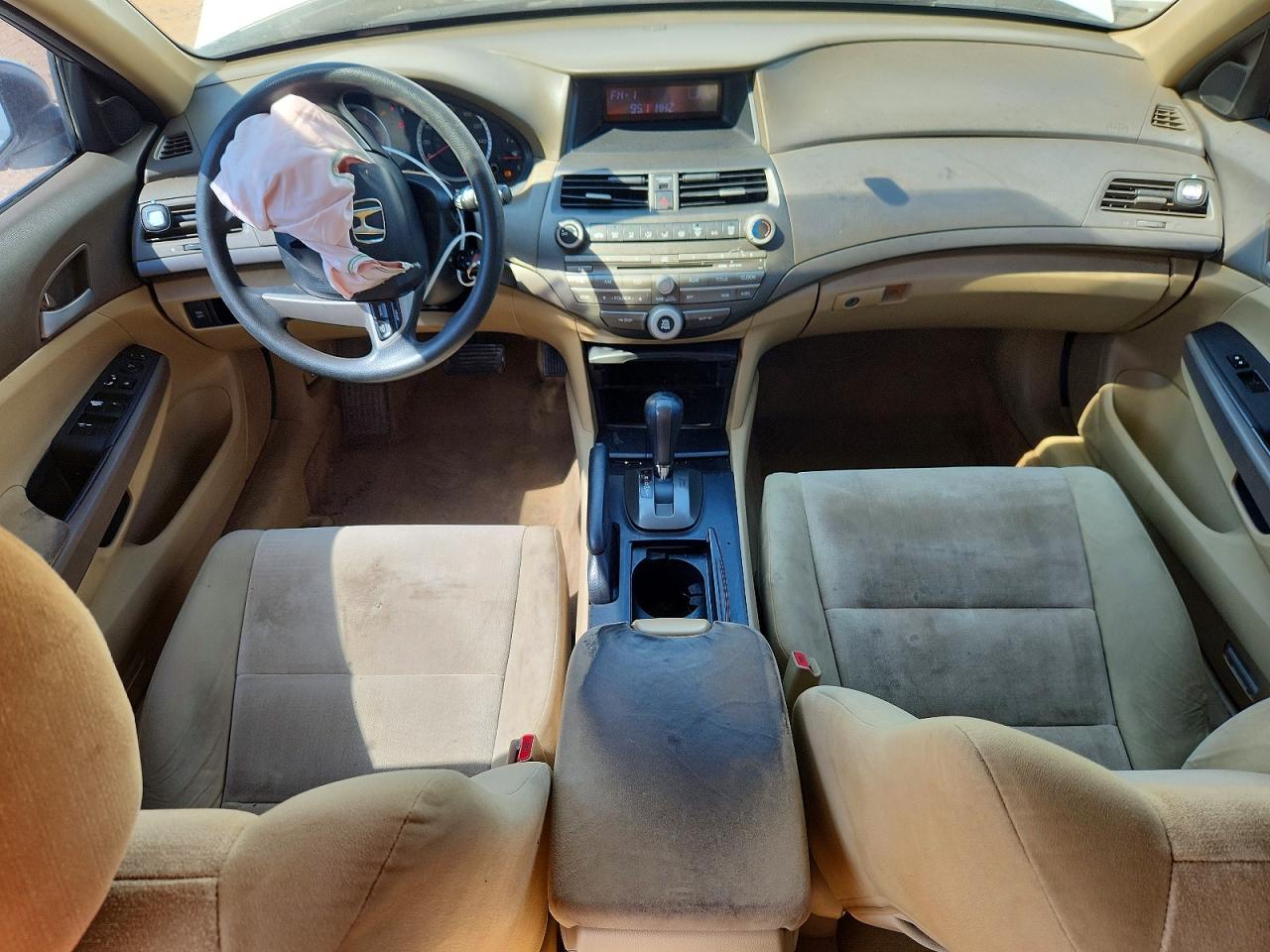 2010 HONDA ACCORD LX photo 15