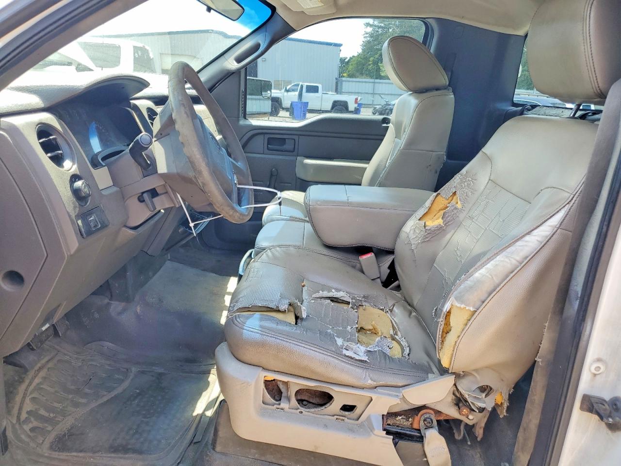 2009 FORD F150 photo 13